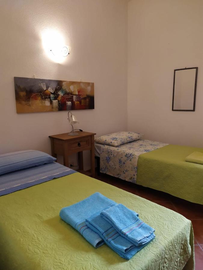 Appartamento A 50 Mt Dal Mare Cala Gonone Bagian luar foto